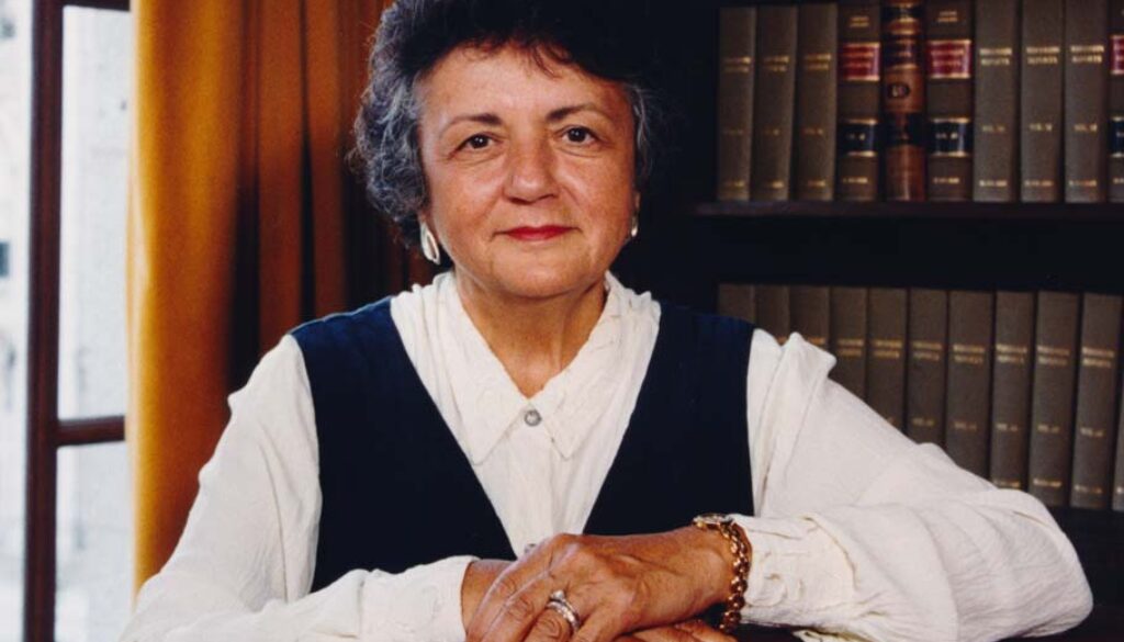 Chief Justice Shirley S. Abrahamson in her office