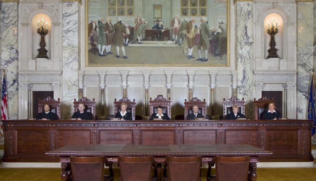 22-2007-court The WI Supreme Court in 2007