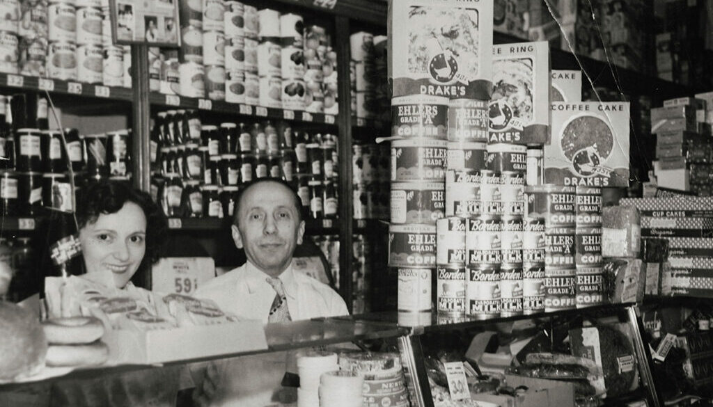 Shirley’s parents, Leo Schlanger and Ceil Sauerteig.