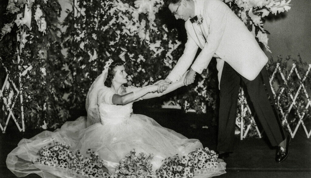 Formal wedding portrait of Shirley and Seymour Abrahamson