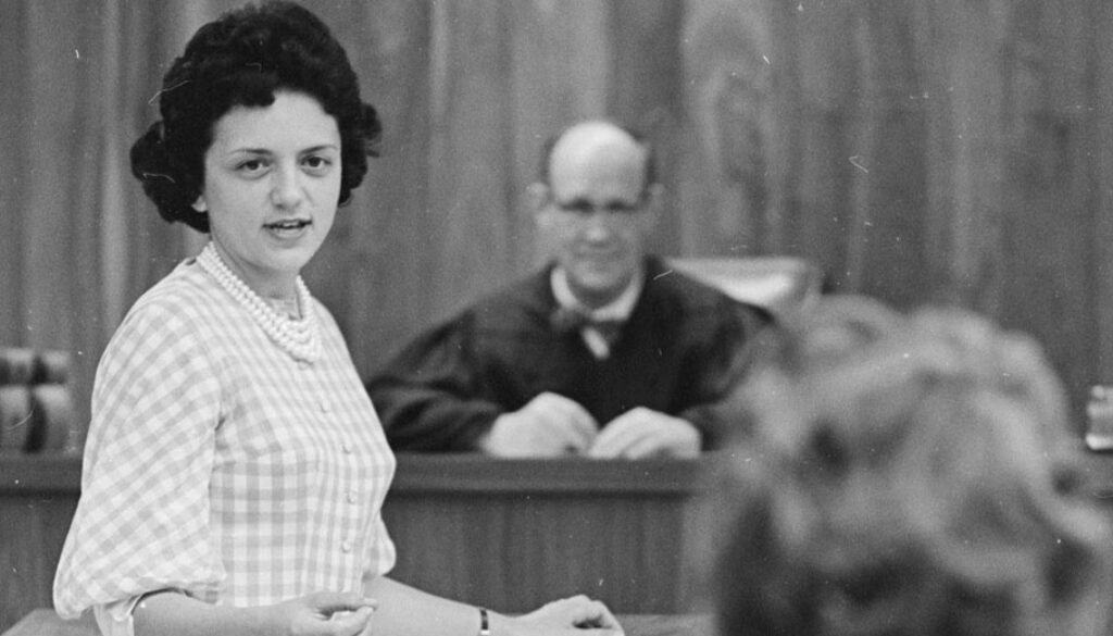 Shirley Abrahamson arguing in court