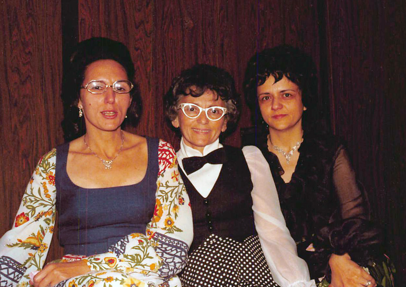 Shirley Abrahamson with her mother and sister