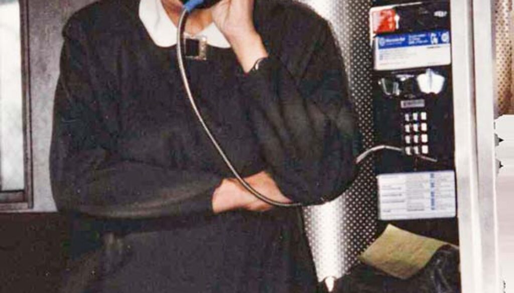 Justice Abrahamson talking on a payphone during her 1989 reelection campaign